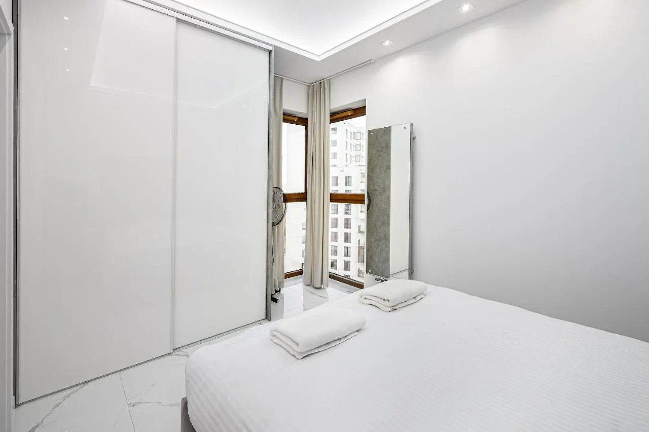 Bielany Luxury Apartment Варшава